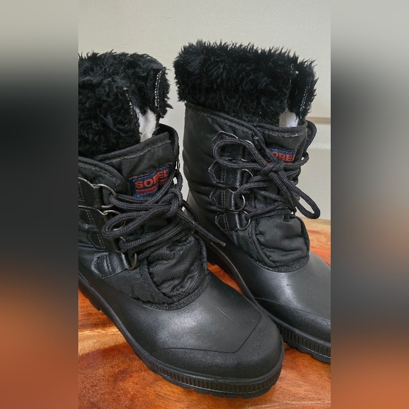 Sorel Women's Black Winter Boots Size 9 - Picture 5 of 15